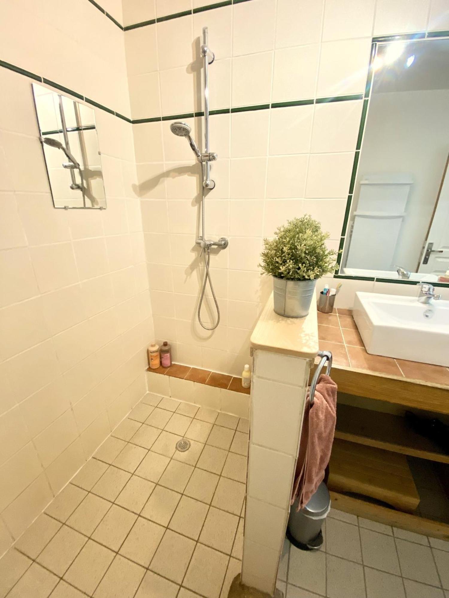 Casa de Férias De L'aspe 135m2, 6p, 3ch Avec Piscine Privative, Jardin Ombrage Clos