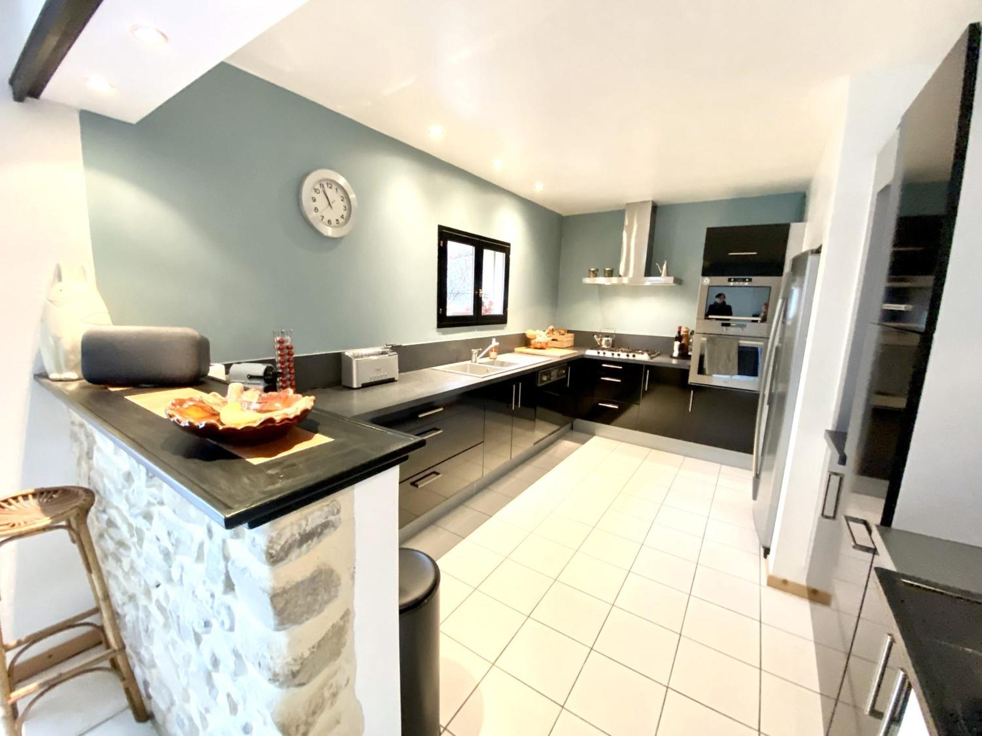 De L'aspe 135m2, 6p, 3ch Avec Piscine Privative, Jardin Ombrage Clos Casa de Férias Saint-Maurice-dʼIbie