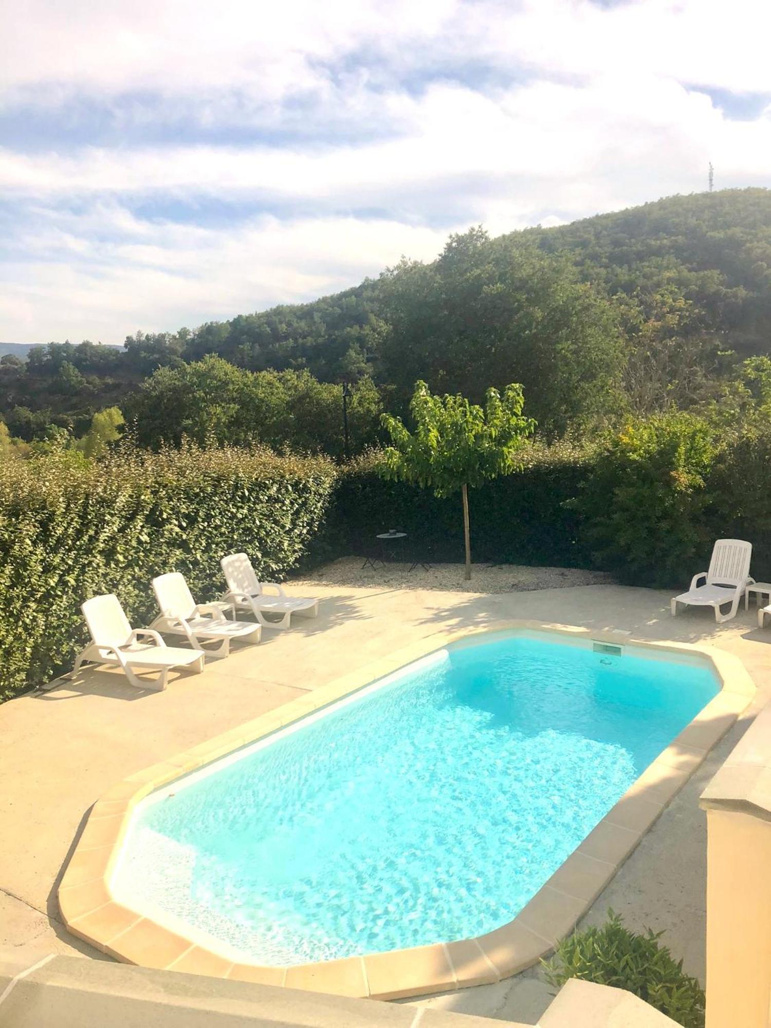 De L'aspe 135m2, 6p, 3ch Avec Piscine Privative, Jardin Ombrage Clos Saint-Maurice-dʼIbie